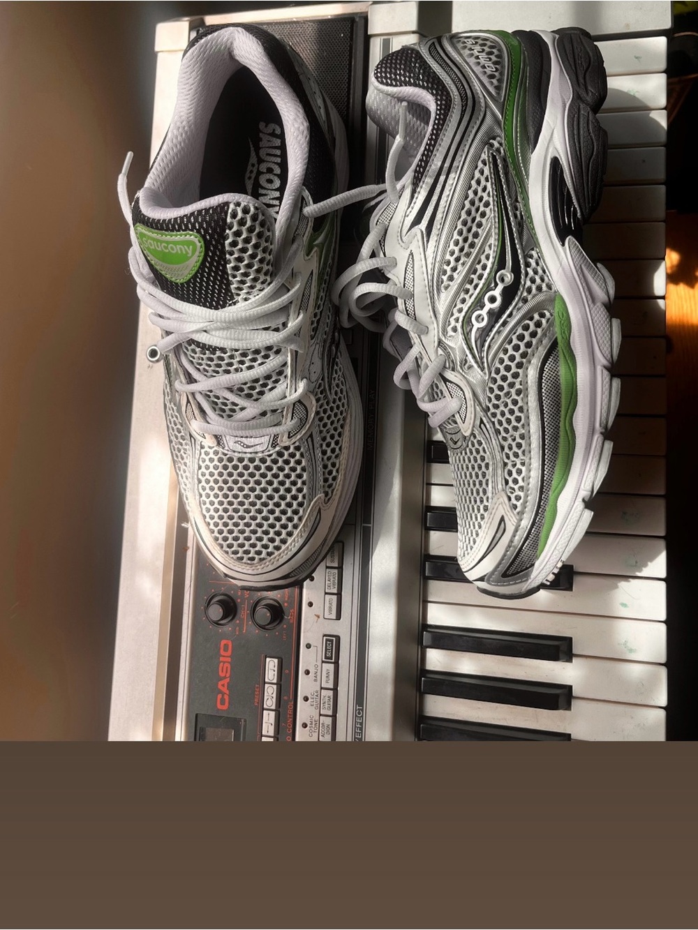 Saucony Kids White and Green Mesh Running Sneakers